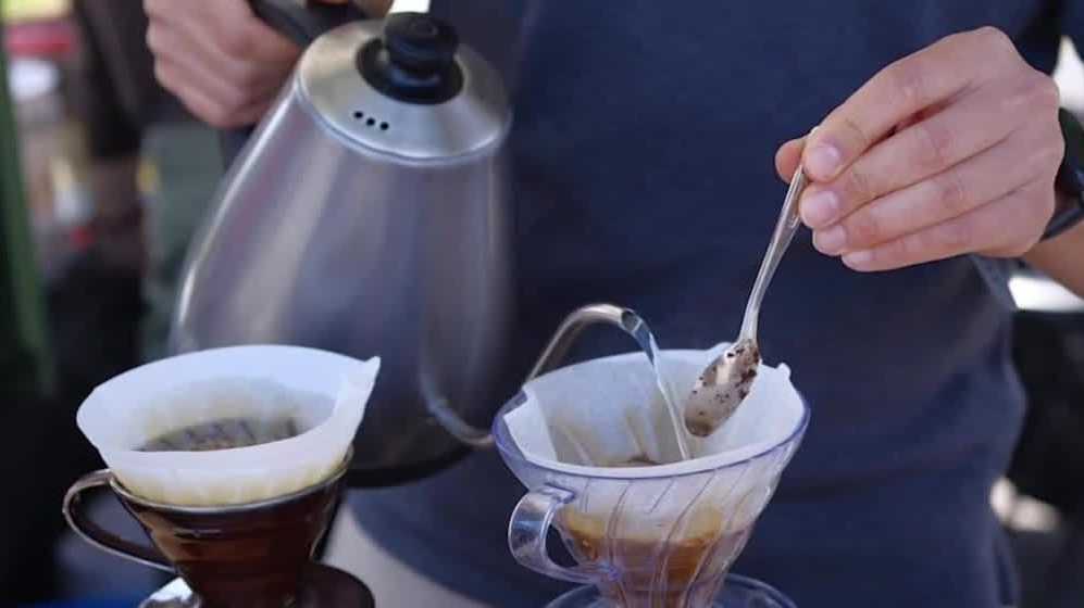 Cà Phê Ru brews up Vietnamese coffee at Sacramento farmers' market