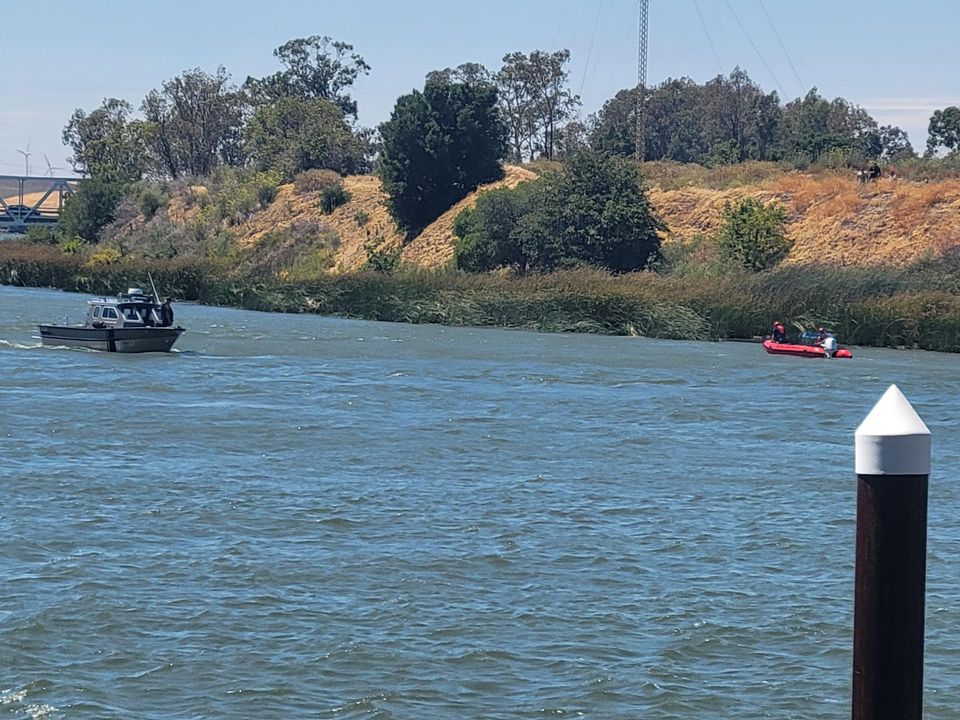 3 men missing after jumping in Sacramento County river to save child
