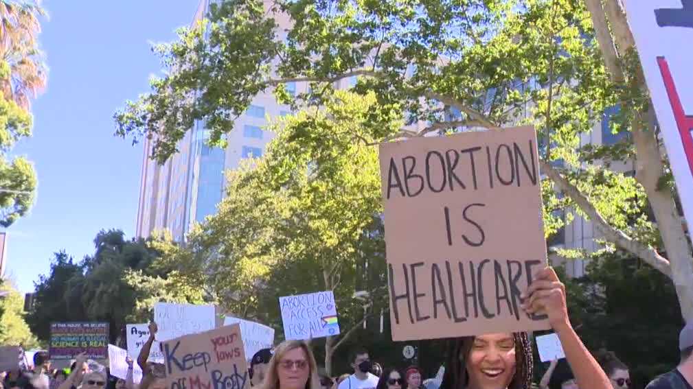 Demonstrators block I-5 traffic in downtown Sacramento