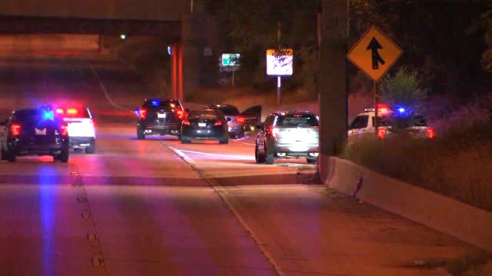 Chicago shooting seriously injured man near Lexington, Sacramento in Lawndale;  2 kids in car not physically hurt