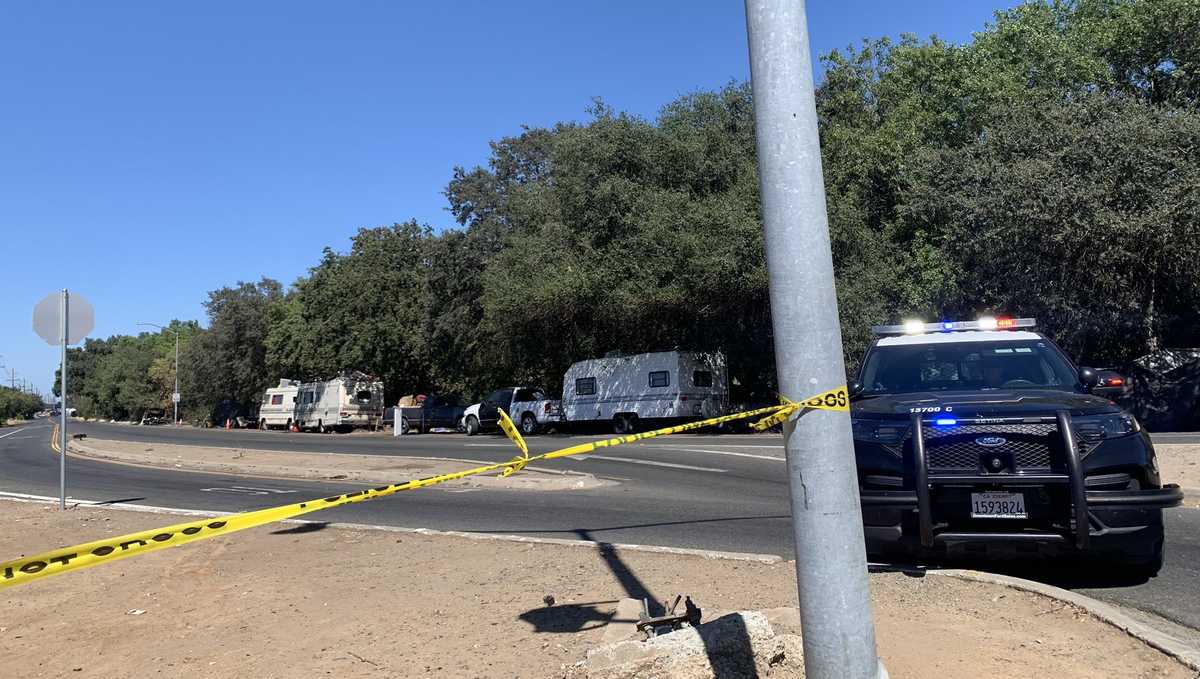Firework goes off in car, injures 1 near Sacramento golf course