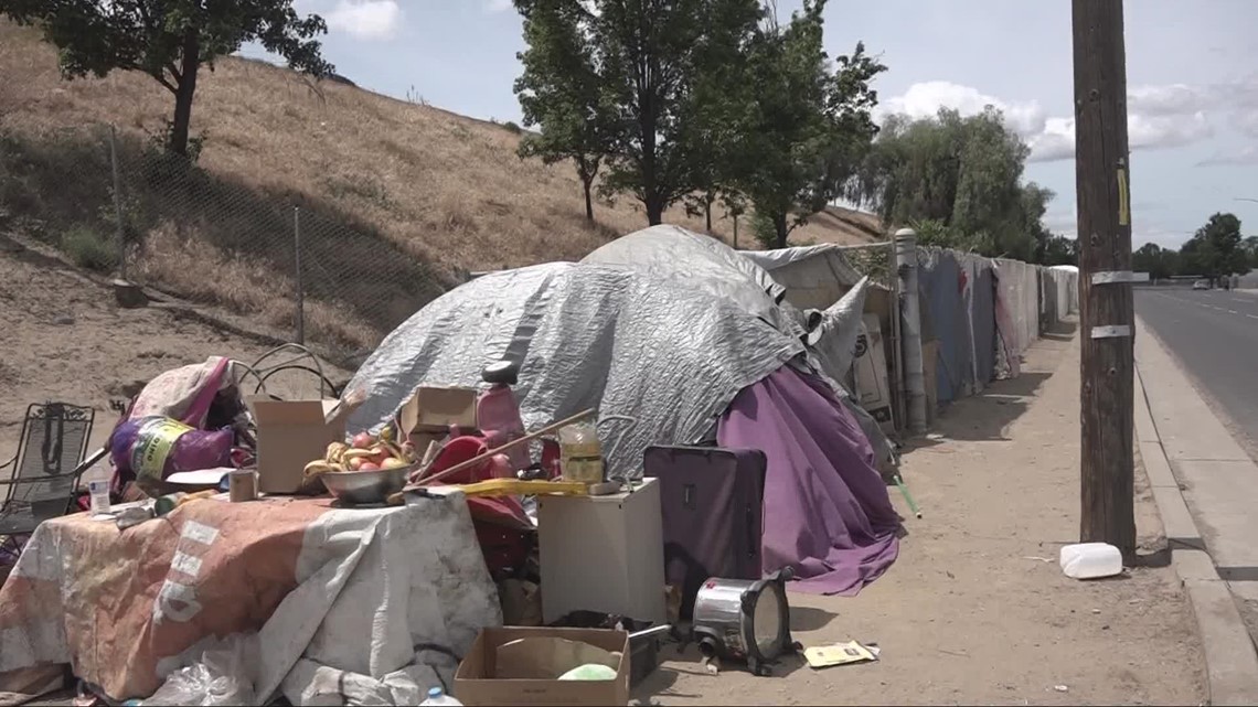 Sacramento City Council to debate whether sidewalk camps should become misdemeanors