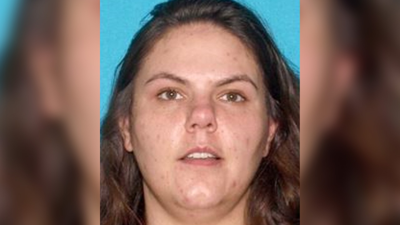Woman who police say shot at deputies in Fresno