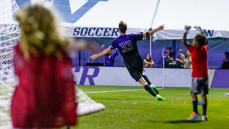 Huskies Dominate In 3-0 Season-Opening Victory Over Sacramento State