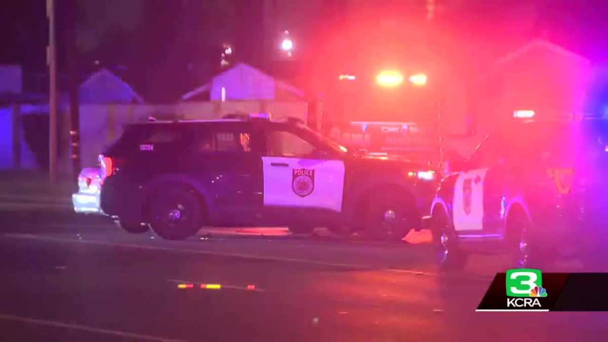 Police vehicle involved in crash while responding to break-in in Sacramento