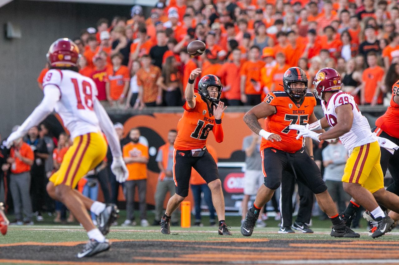 Bill Oram: Chance Nolan can't repeat Fresno magic as interceptions cost Oregon State in loss to USC