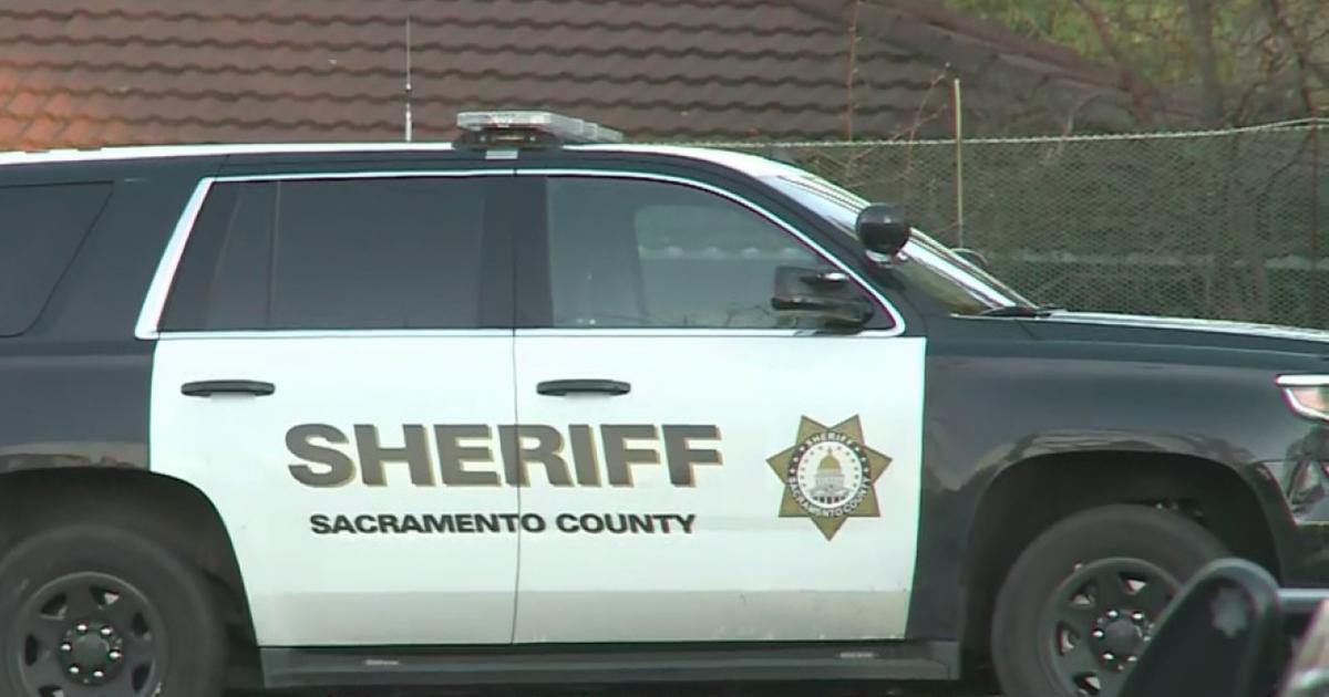 Fleeing driver on Hwy.  99 crashes into 2 vehicles and 2 homes before being arrested