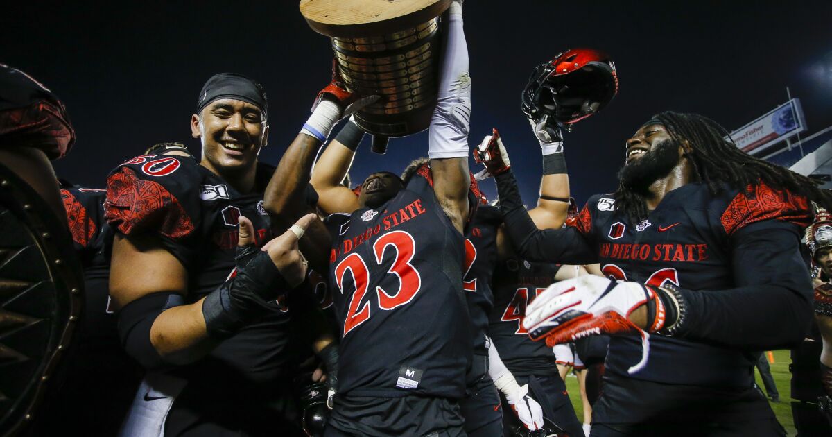 Aztecs look to get 'Old Oil Can' back this weekend at Fresno State