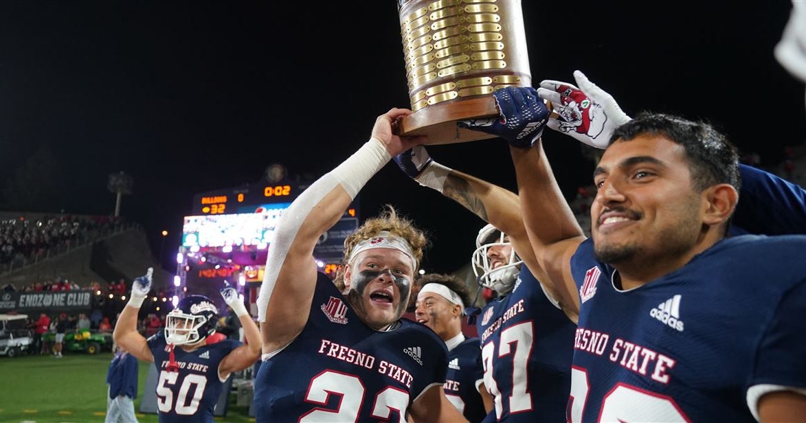 Fresno State celebrates Old Oil Can Trophy