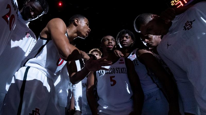 No.  19 San Diego State Men's Hoops Inks Two to NLIs