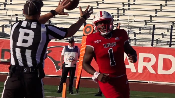 Scott's 6 TDs lift UIW past Sacramento State 66-63 in highest-scoring FCS Playoff game ever