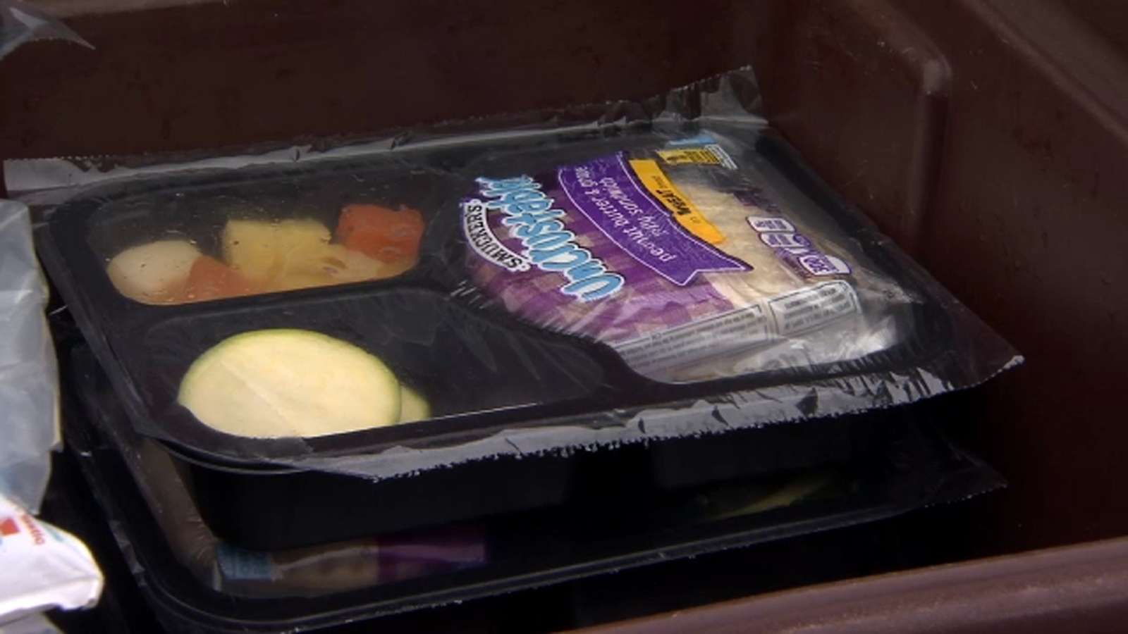 Fresno EOC to deliver free meals for Fresno County kids during winter break