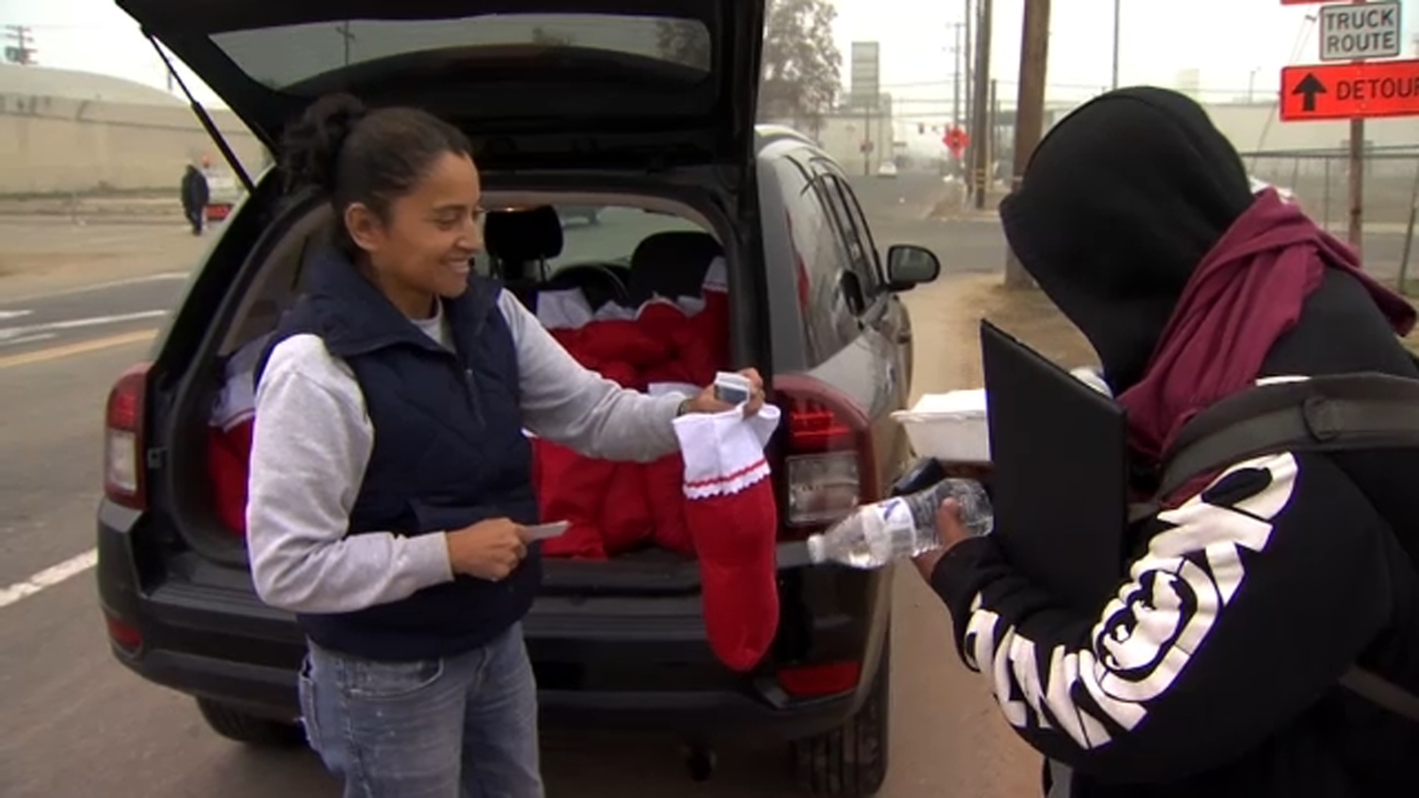 Local homeless advocate spreads Christmas cheer by giving back