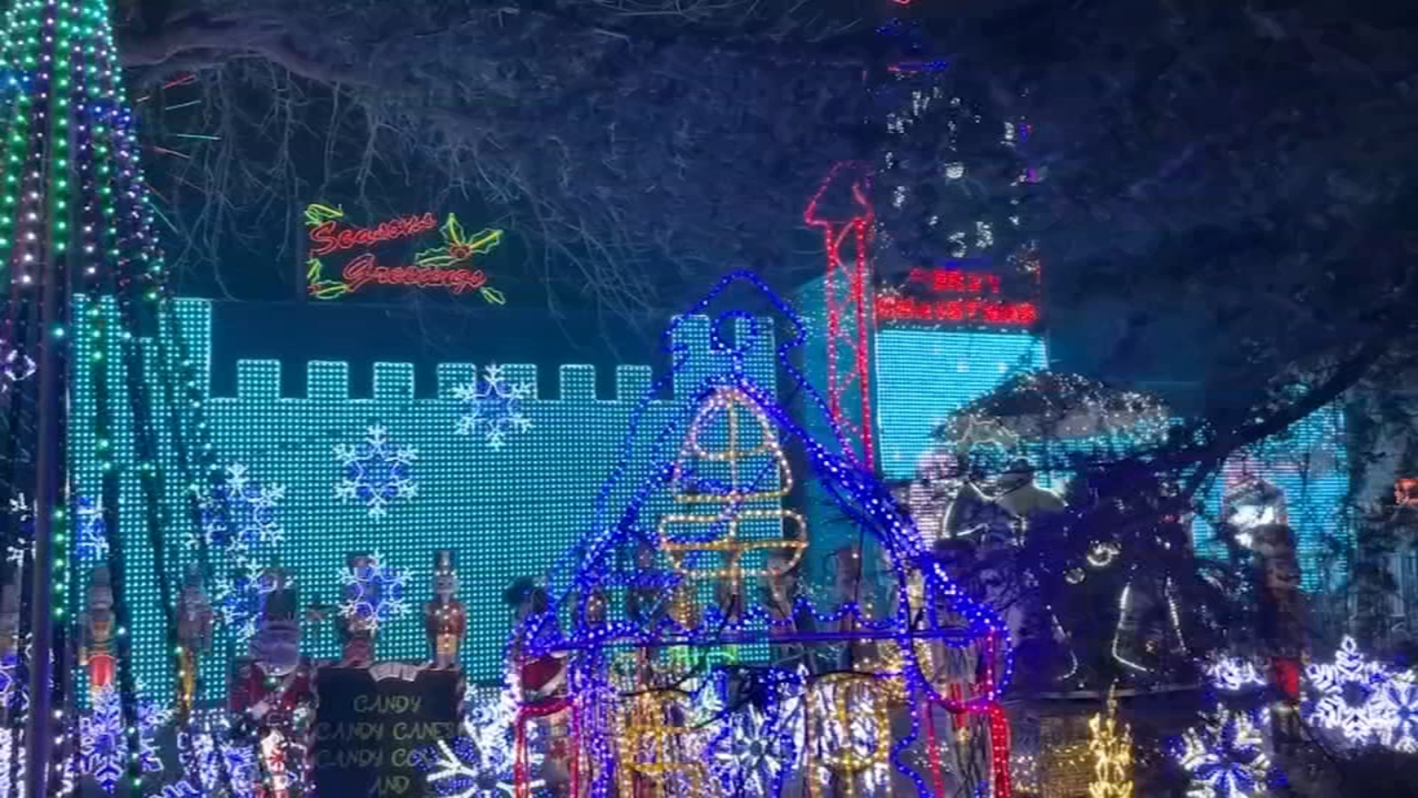 Christmas Tree Lane concludes final night of its 100th year