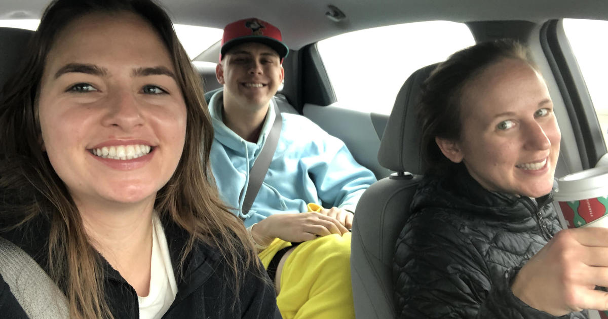 Sacramento-bound strangers rent car after canceled flight, make it home for Christmas