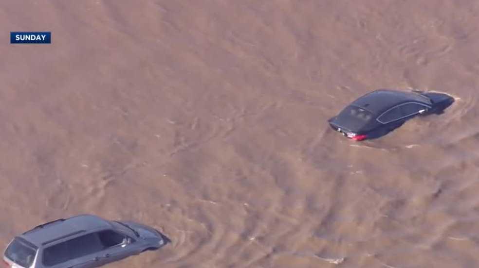 Should Highway 99 in Sacramento have closed sooner during storm?